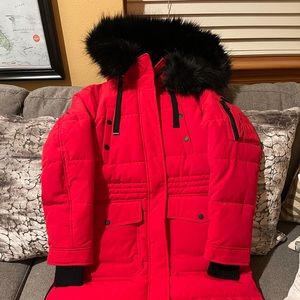 BCBGMAXAZRIA Women’s Knee-Length Padded and Down Parka